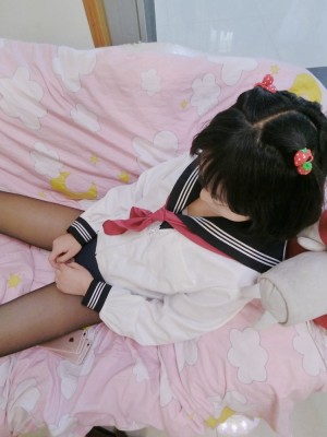 微博软妹子@音波萝莉酱之黑丝死库水 白狐萝莉VIP视图【108M】