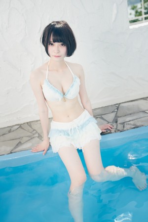 つぶらちゃん：初！水着のお写真です【138P】